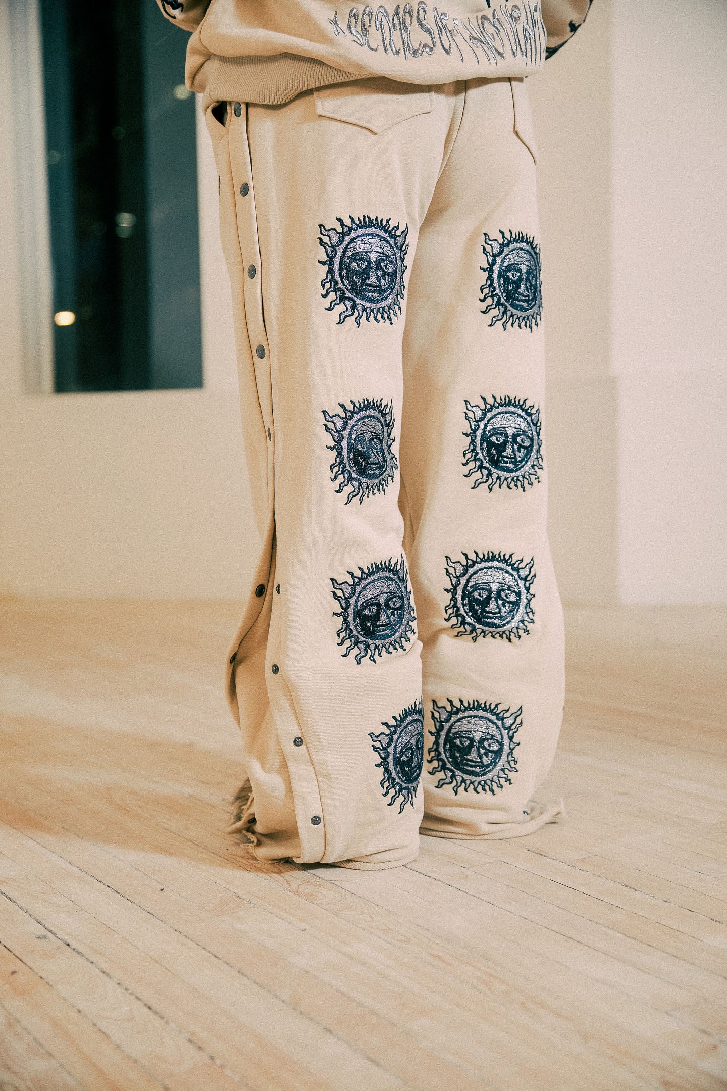 ASOT: Sweat pants ( Cream )