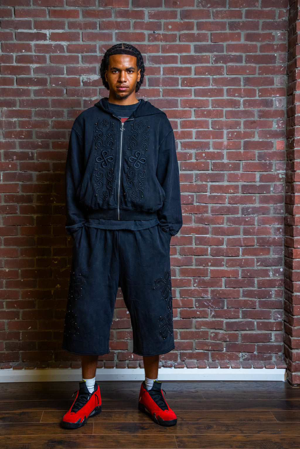 DW Studded Crest Shorts (Black)