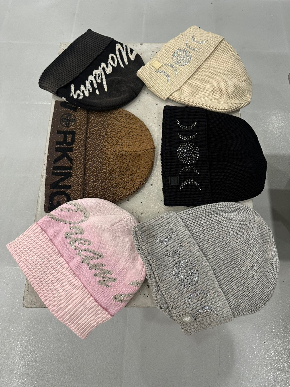 DW  Beanie (Pink)