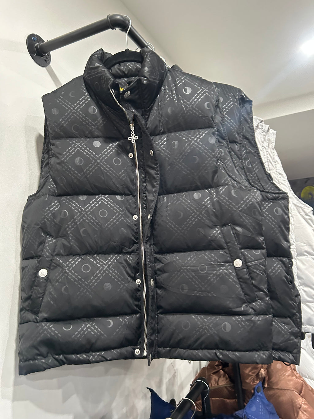 Dream Working Cloud Puffer Vest (Black)